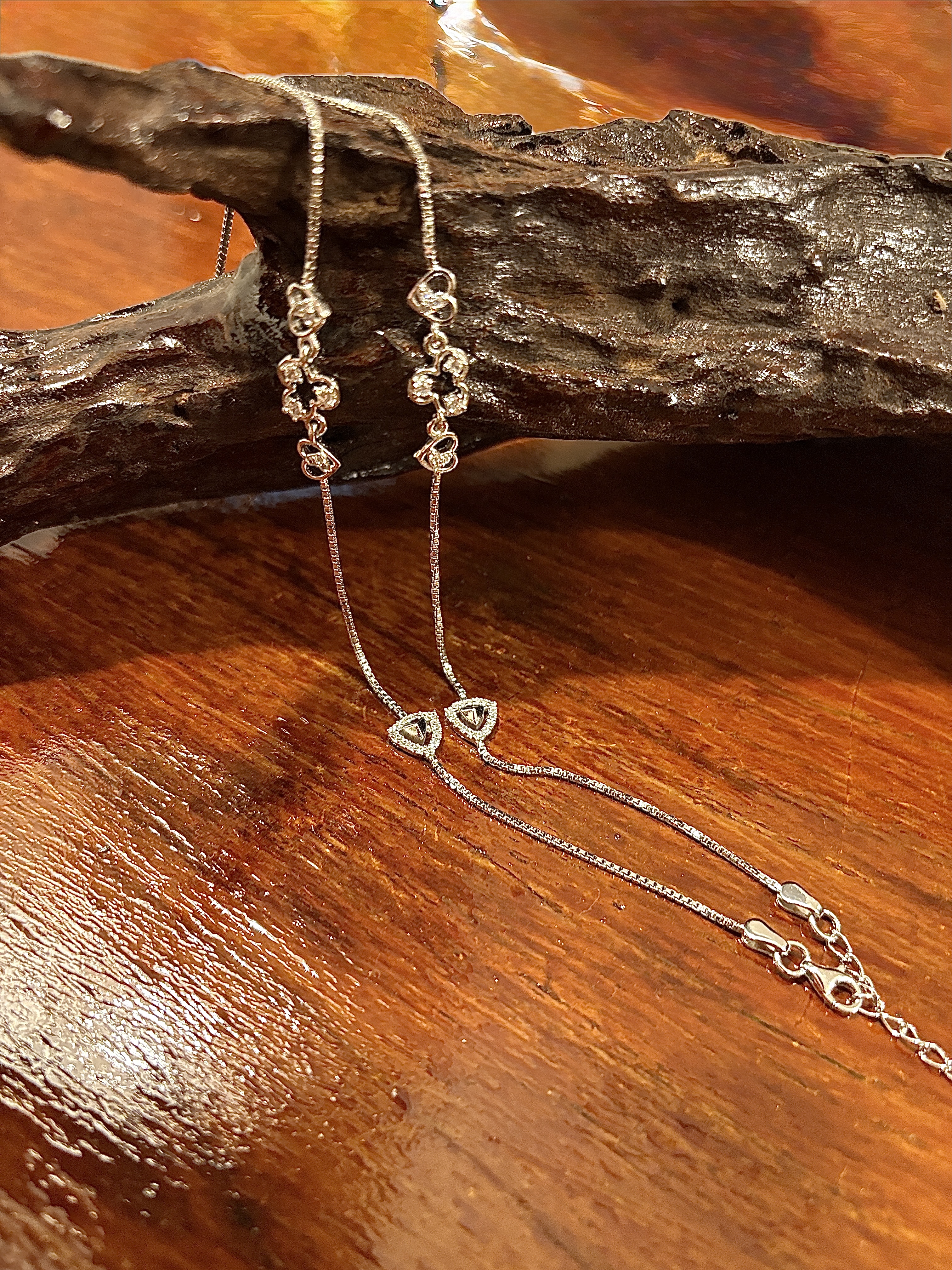 Silver jewelry necklace